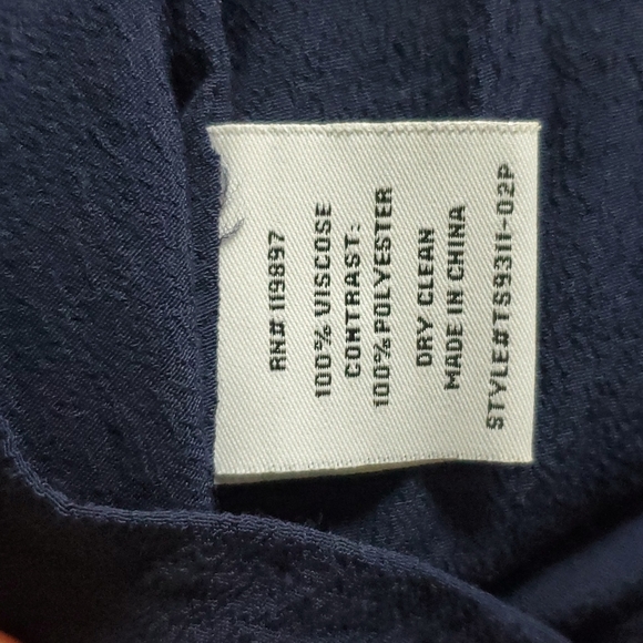 Collective Concepts Navy Flowy Dressy Tank XSP - Picture 4 of 4